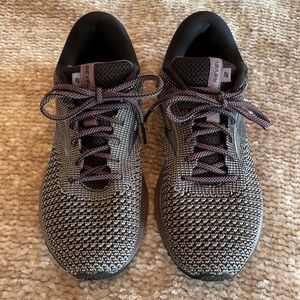 Woman’s Brooks Revel 2
